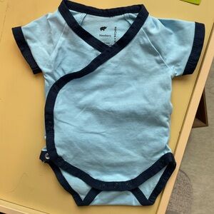 Organic cotton short sleeve kimono bodysuit